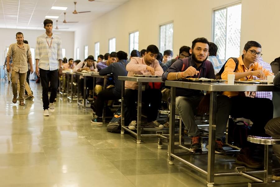 SRM University Ramapuram hostel photo 4